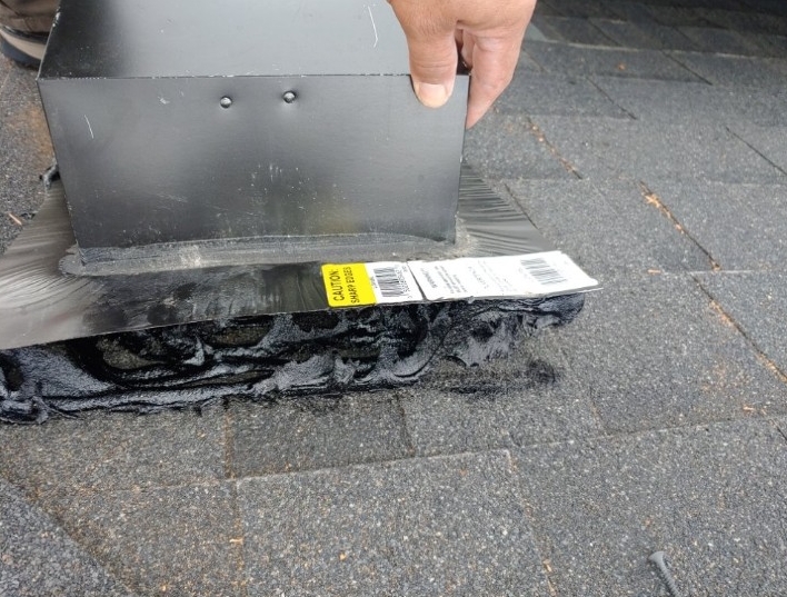Sealed roof vent duct
